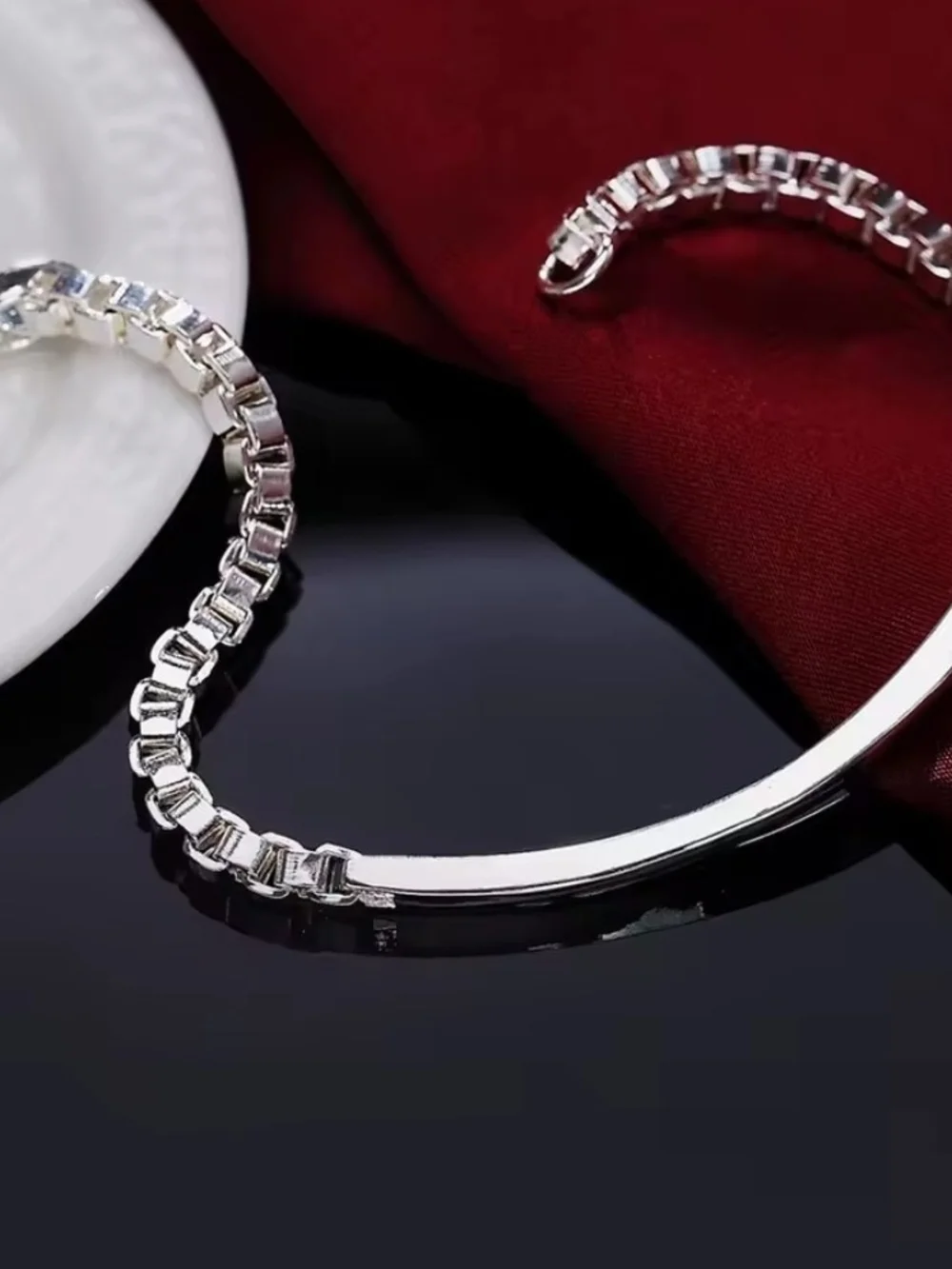 Sterling Silver Tone Womens Bracelet - Elegant Silver Bar Chain